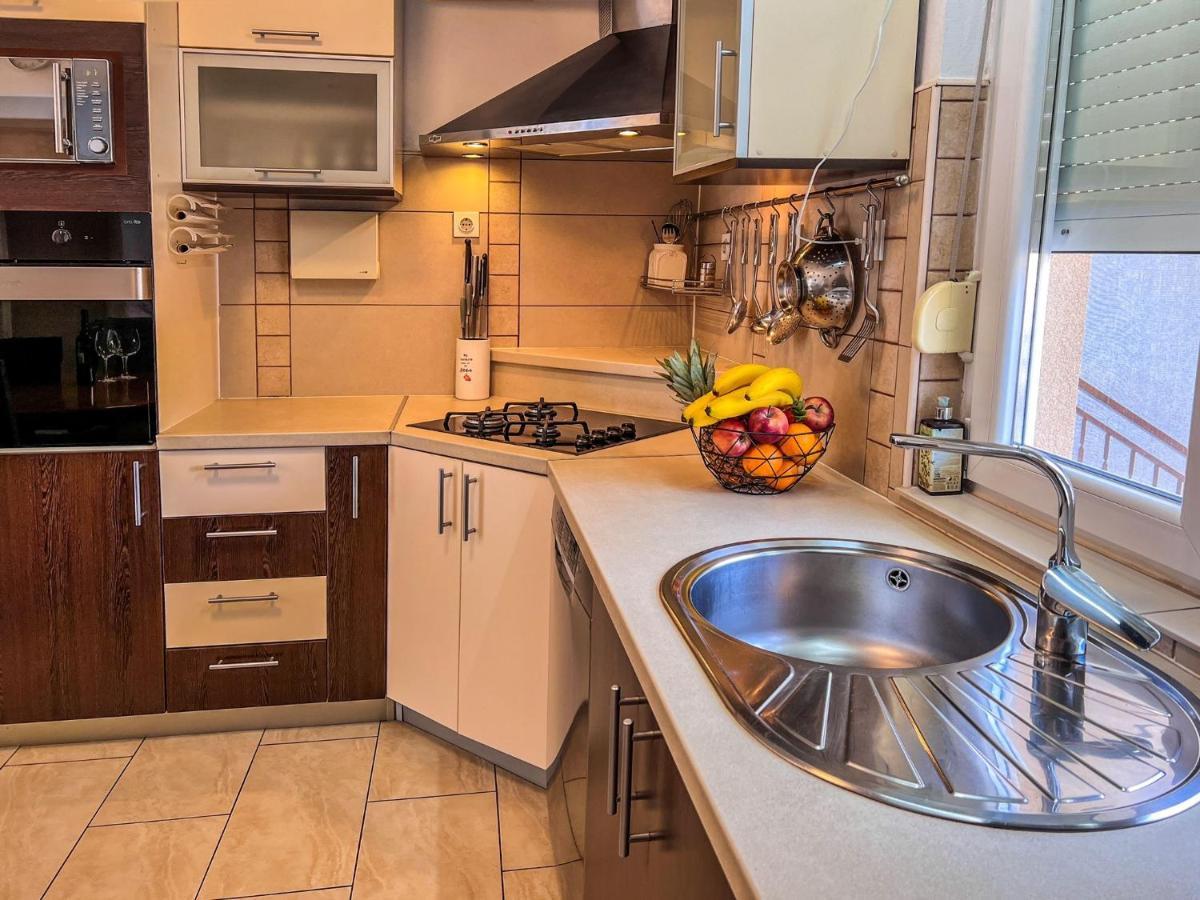 Apartman Zara Biograd Na Moru Bagian luar foto