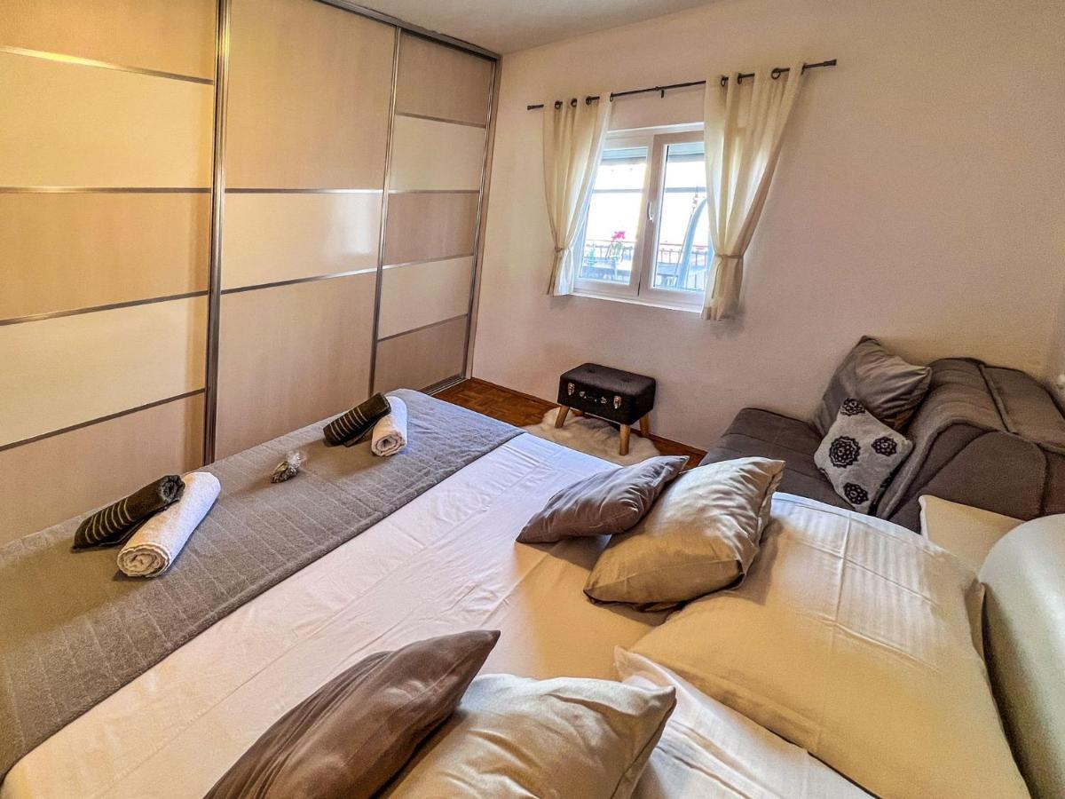 Apartman Zara Biograd Na Moru Bagian luar foto